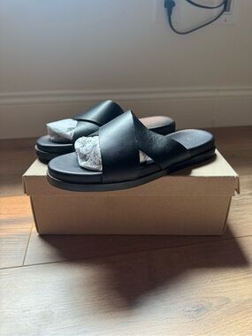 Madewell Black Leather Cross-Strap Slide Sandals